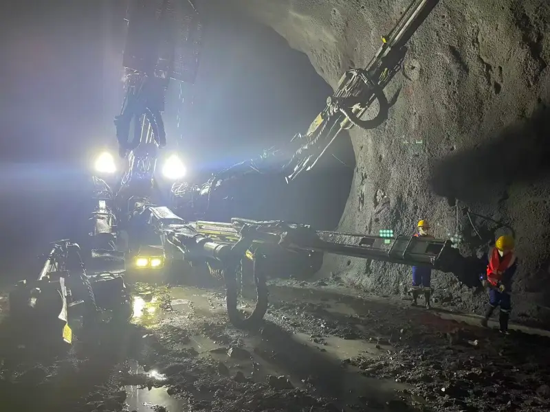 MF T38-R32 Drill Rods & R32 Bits Test Report at Iron Mine-1